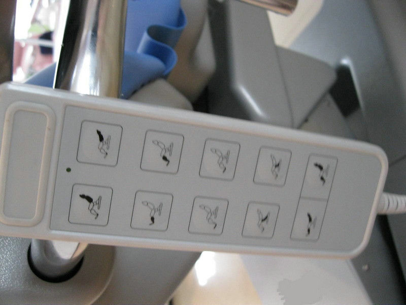 Antiroeststaal die Medische Bloedgeverstoel voor het Ziekenhuispatiënt vouwen