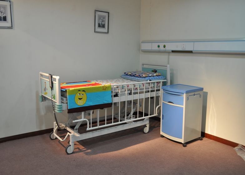 Multi Pediatrische het Ziekenhuisbedden van het Functie Elektrische Ziekenhuis met Vier Motoren